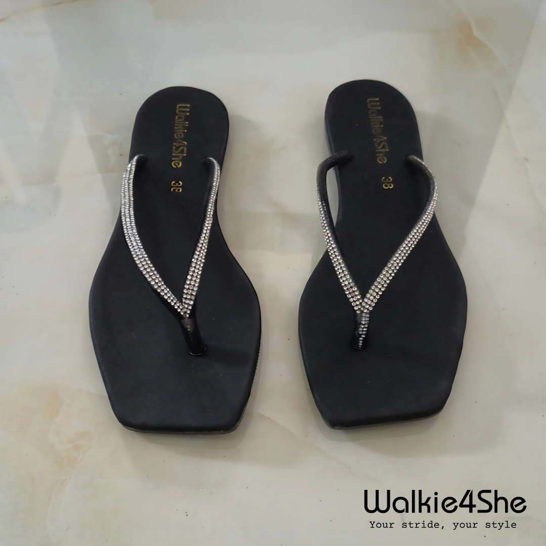 W4S-F-1315 Flat Sandal - Black